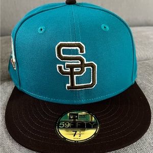 Sand Diego  Fitted